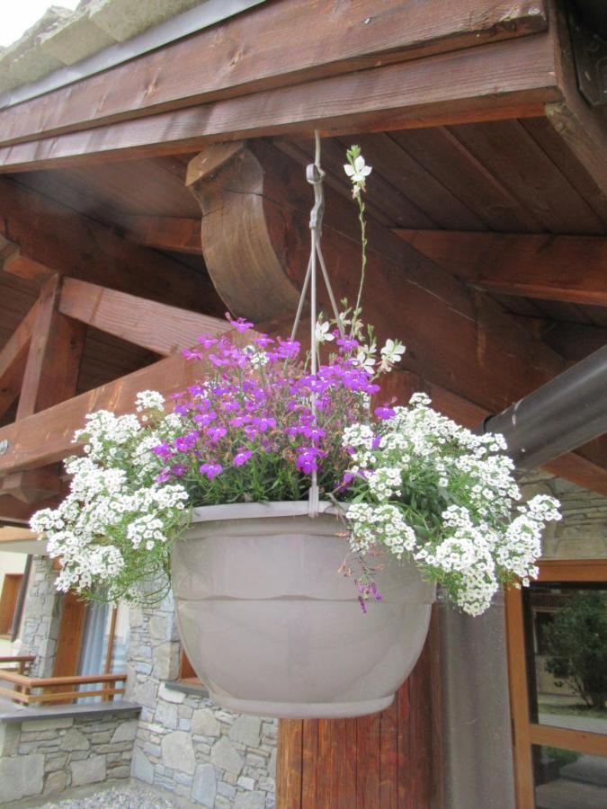 Résidence Les Alpages 4 étoiles - Appartement 4 personnes - Piscine, Hammam, Sauna, Jacuzzi - ValCenis 73480 Lanslebourg-Mont-Cenis Extérieur photo