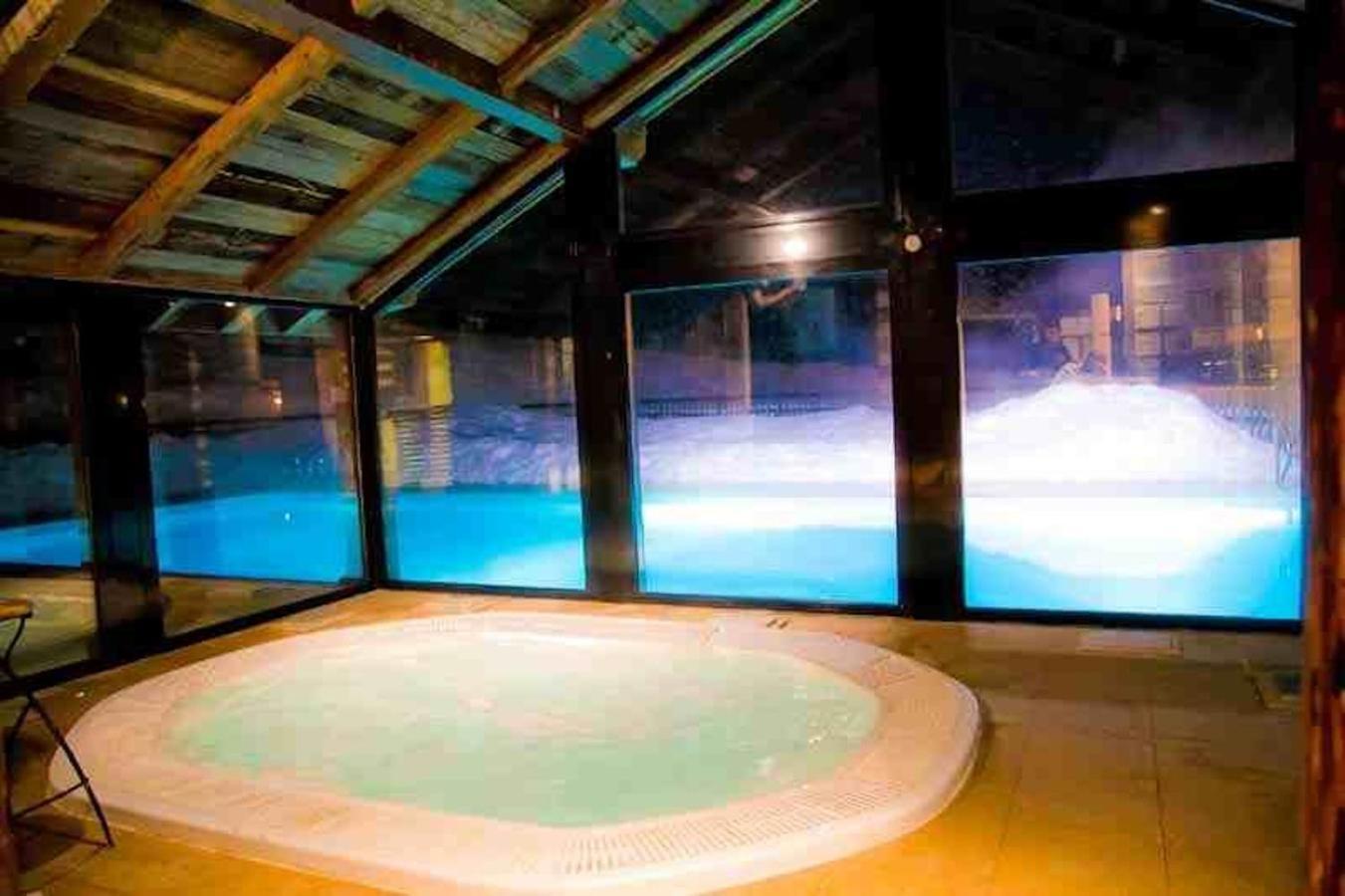 Résidence Les Alpages 4 étoiles - Appartement 4 personnes - Piscine, Hammam, Sauna, Jacuzzi - ValCenis 73480 Lanslebourg-Mont-Cenis Extérieur photo